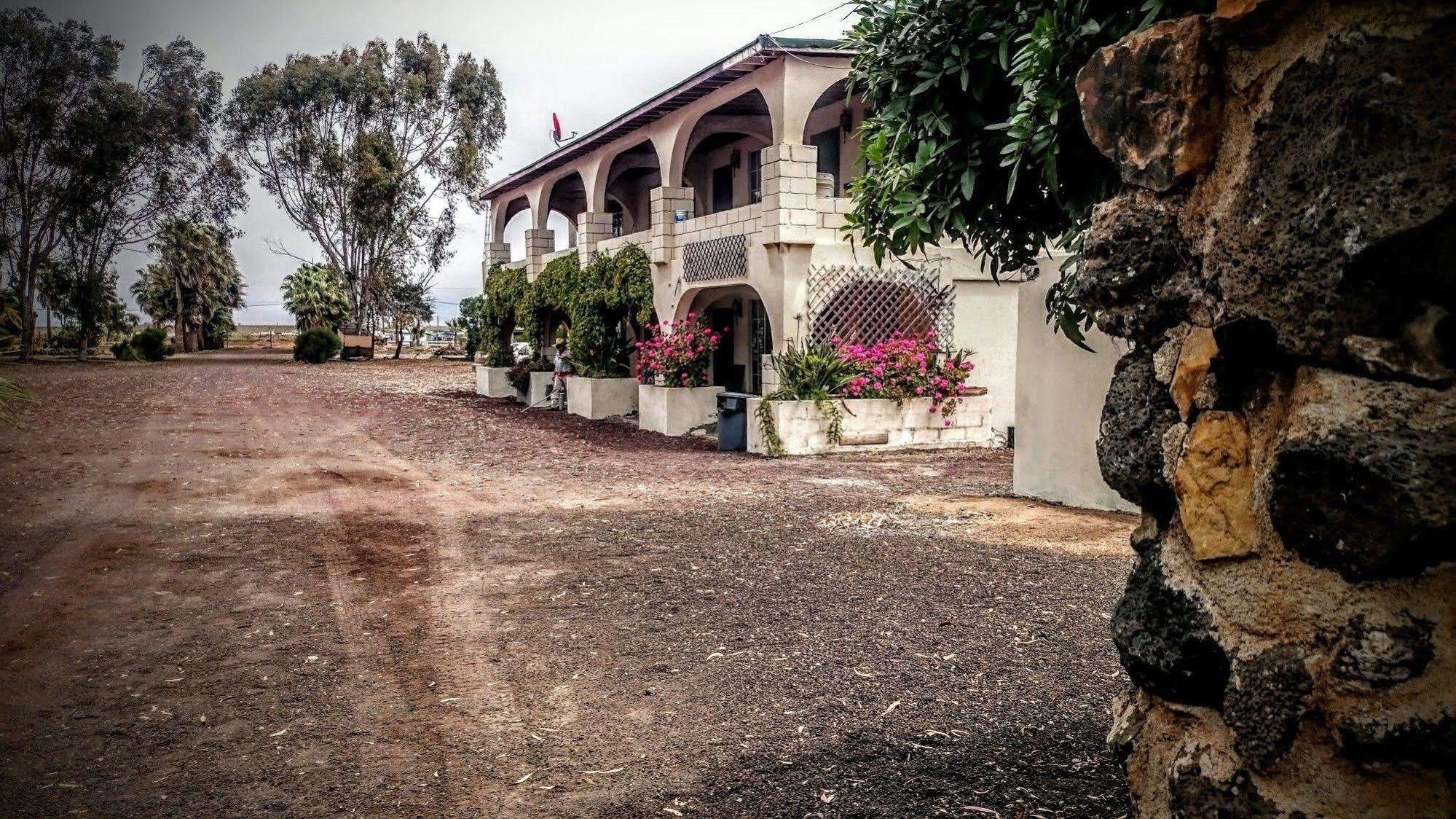 Old Mill Hotel San Quintin Exteriör bild